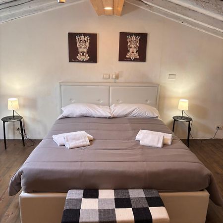 Syracuseapartments Il Mare Di Ortigia Bagian luar foto