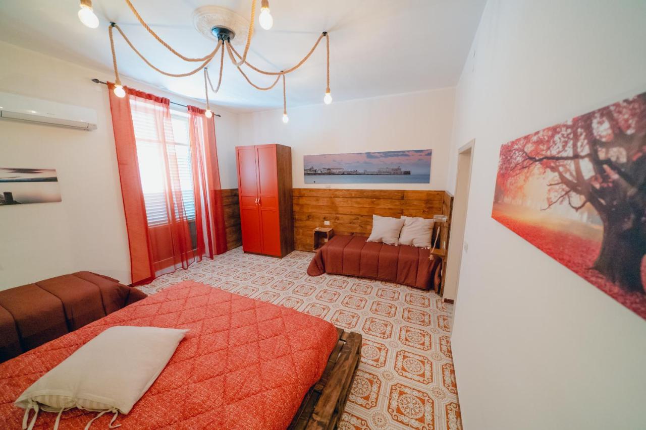 Syracuseapartments Il Mare Di Ortigia Bagian luar foto