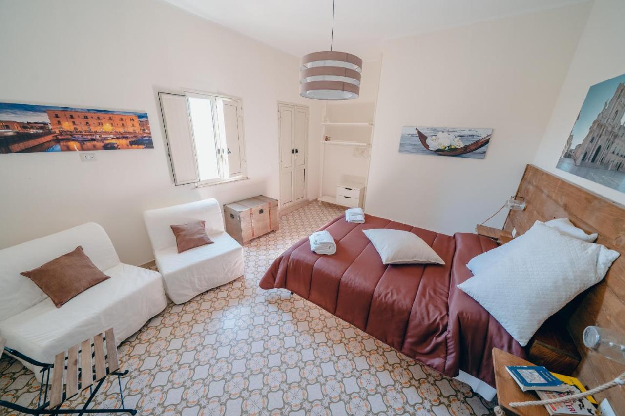 Syracuseapartments Il Mare Di Ortigia Bagian luar foto