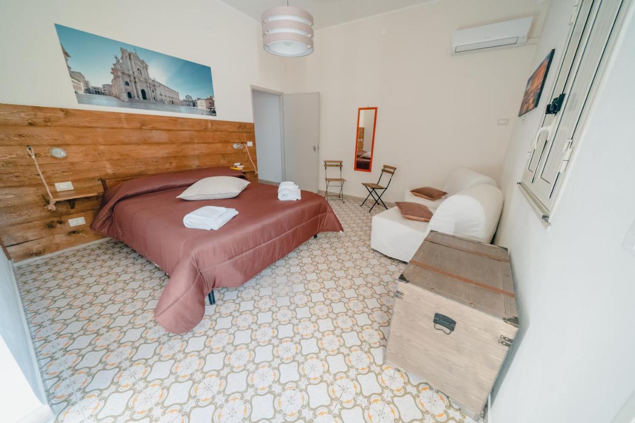 Syracuseapartments Il Mare Di Ortigia Bagian luar foto