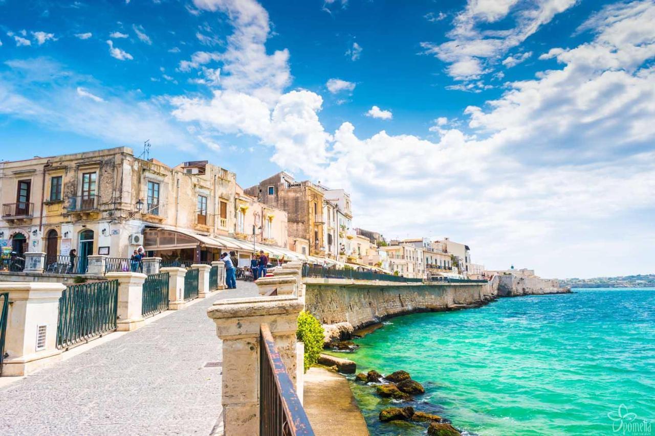 Syracuseapartments Il Mare Di Ortigia Bagian luar foto