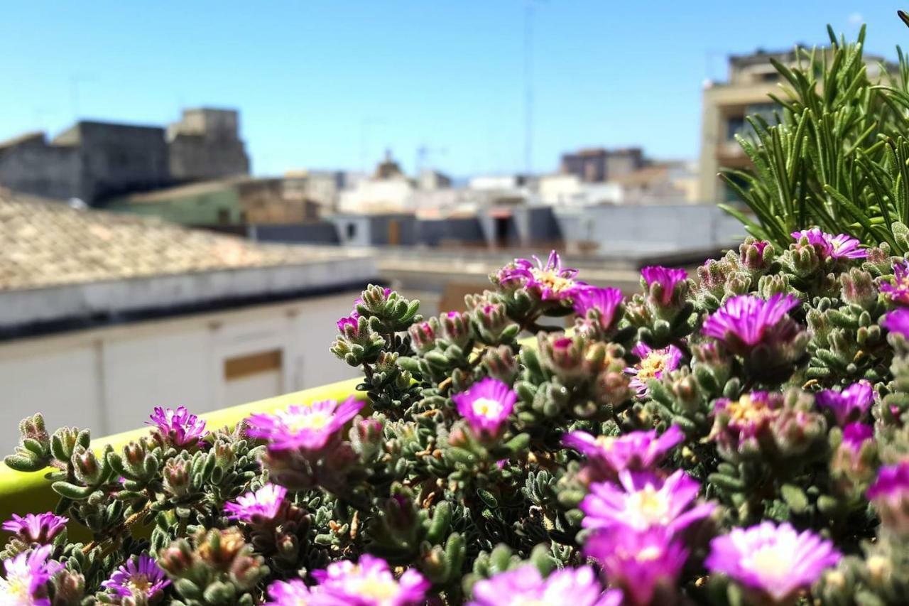 Syracuseapartments Il Mare Di Ortigia Bagian luar foto