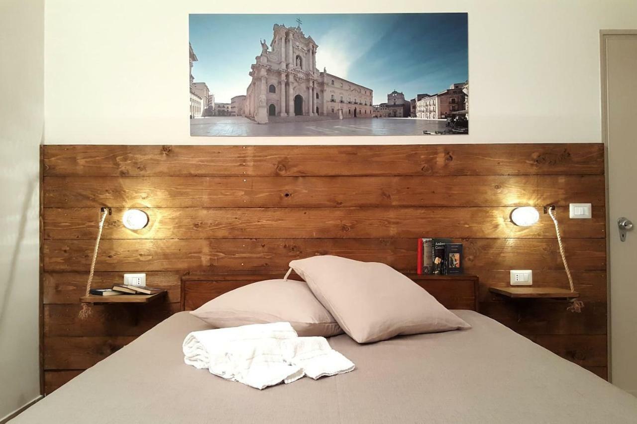 Syracuseapartments Il Mare Di Ortigia Bagian luar foto